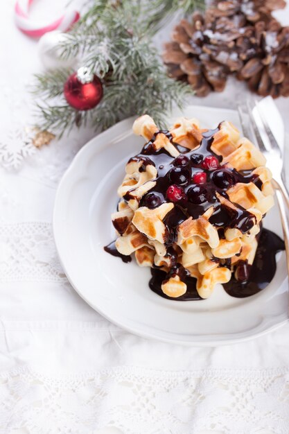 Köstliche Waffeln zu feiern Weihnachten