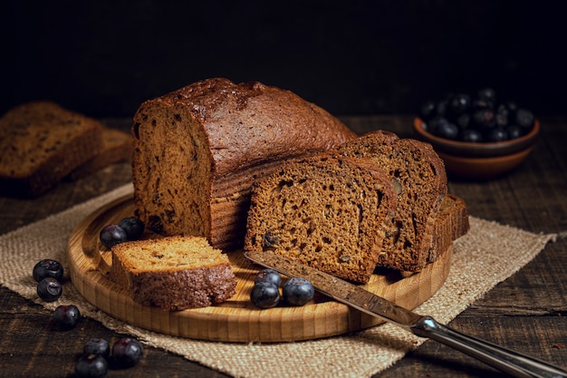 Kostenloses Foto köstlicher kuchen mit blaubeeren