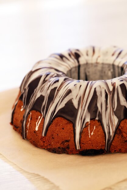 Köstlicher Kuchen mit Schokolade