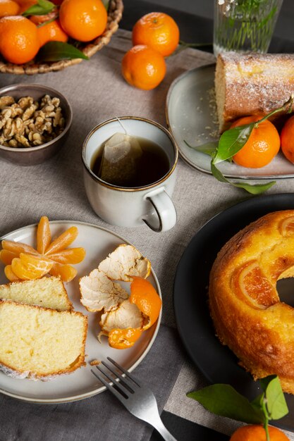 Köstliches Dessertsortiment mit hohem Winkel