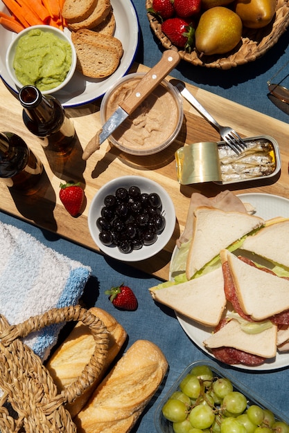 Köstliches Picknick-Stillleben