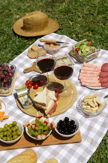 Köstliches Picknick-Stillleben