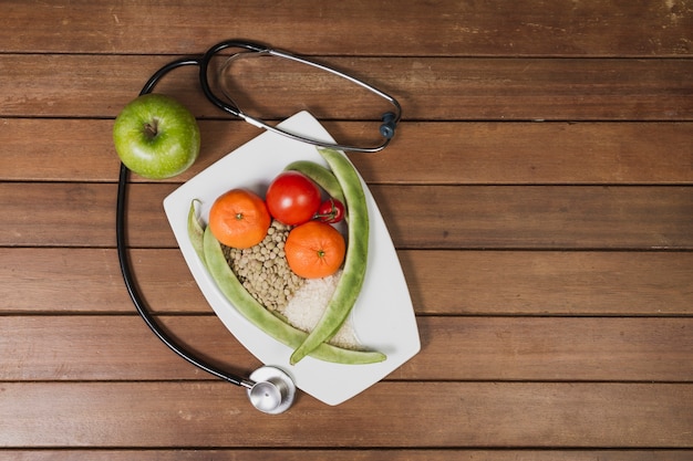 Krankenhaus Essen mit stethoscop