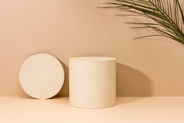 Kreative Anordnung des minimalistischen Podiums