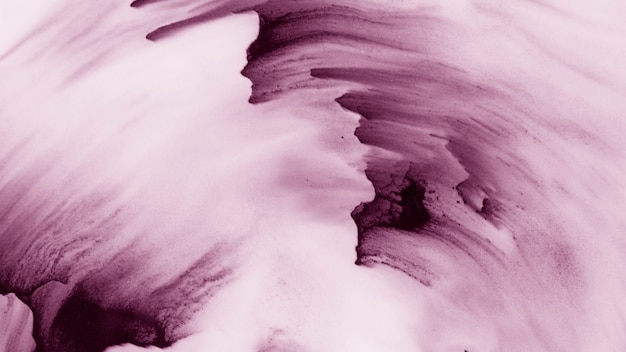 Kostenloses Foto kreative violette farbhand gezeichnete bürstenanschläge über weißem segeltuch