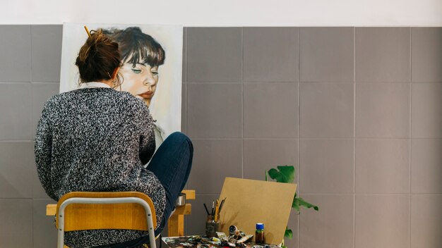 Künstler Malerei weibliches Porträt
