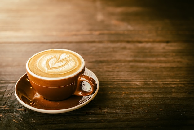 Kostenloses Foto latte kaffeetasse