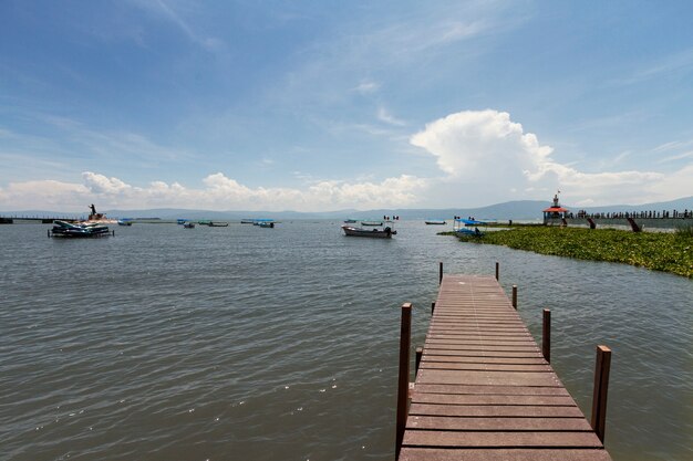 Leben in Mexiko-Landschaft mit See