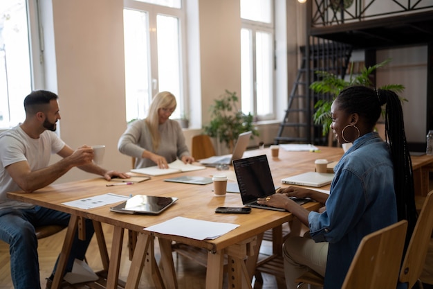 Lebensstil der Menschen im Büro