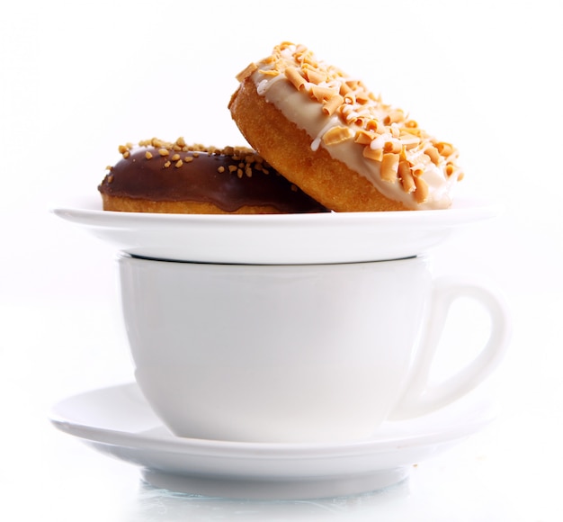 Leckere Donuts und eine Tasse Kaffee