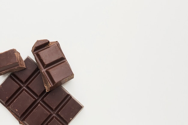 Leckere Schokolade in flachem Zustand