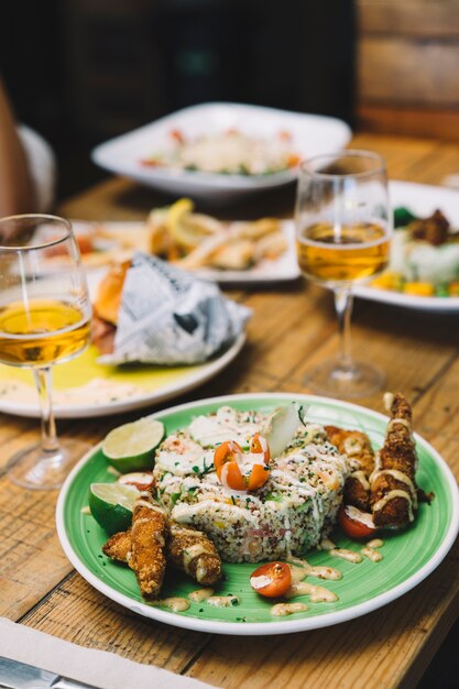 Leckeres Essen auf dem Tisch