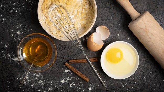 Leckeres Muffins Ei und andere Zutaten