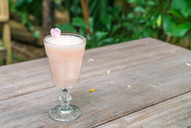 Lichee mit Rose Smoothie