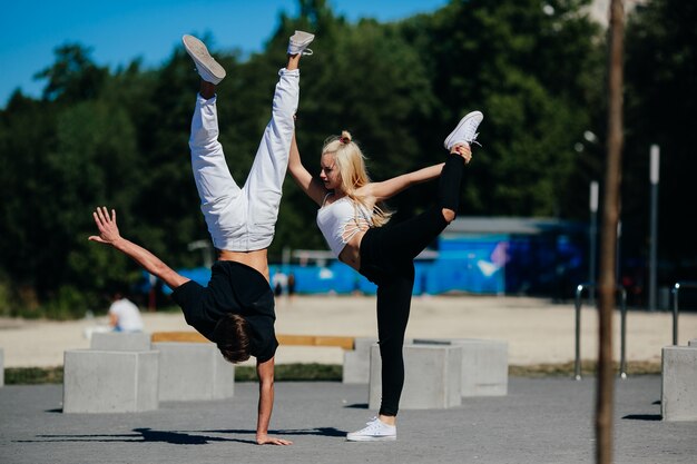 Liebe außerhalb beiläufig Glück Position