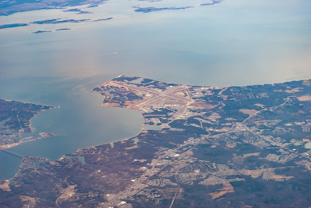 Kostenloses Foto luftaufnahme der patuxent river naval air station, maryland