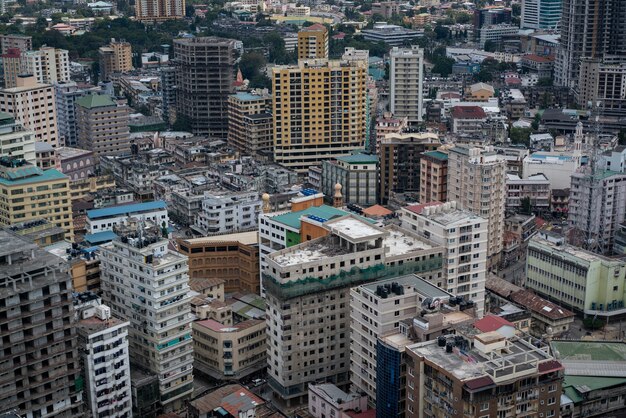 Luftaufnahme von dar es salaam hauptstadt von tansania in afrika | Premium-Foto