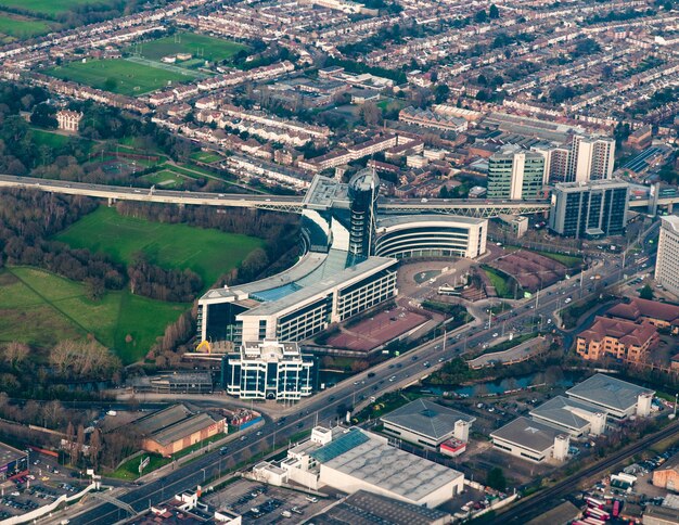 Luftaufnahme von Firmengebäuden in West London, UK