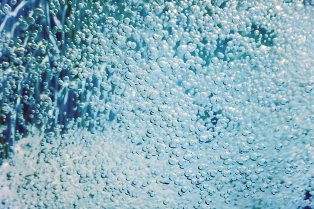 Luftblasen, Unterwasserblasen Abstrakter Unterwasserhintergrund.