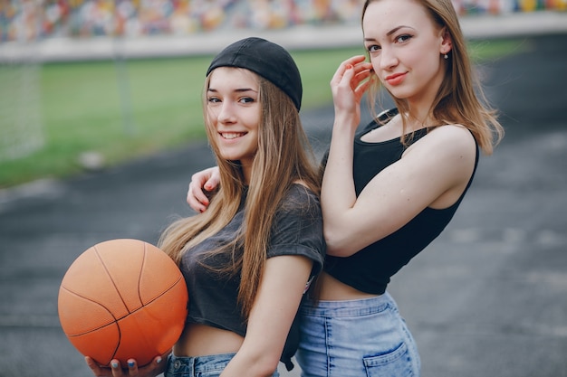 Mädchen mit einem Ball