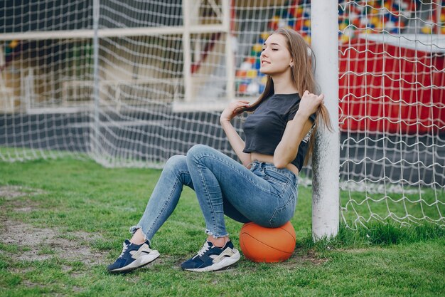 Mädchen mit einem Ball