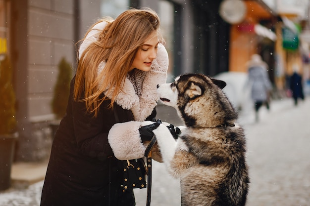 Mädchen mit Hund