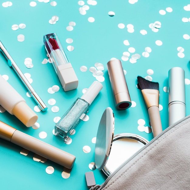 Make-up-Tools in einem Fall