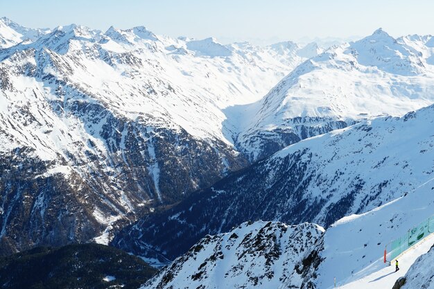 Malerische Berge in den österreichischen Alpen