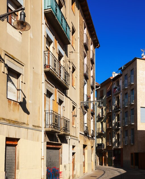 malerische Straße der europäischen Stadt. Pamplona