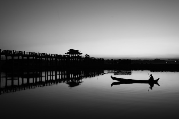 Mandalay See in Schwarz-Weiß