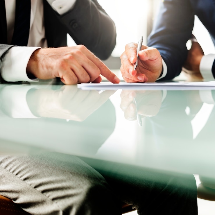 Kostenlose Foto menschen corporate analyse notizen stift verbindung