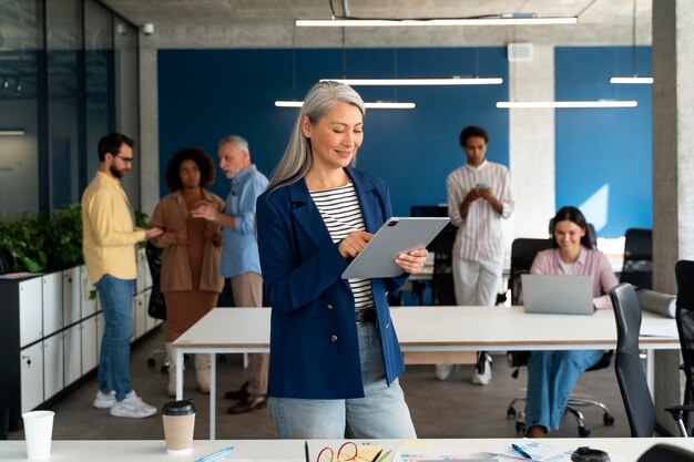 Menschen, die als Teamunternehmen arbeiten