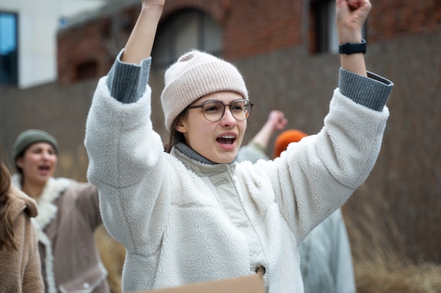 Menschen, die für den Weltumwelttag protestieren