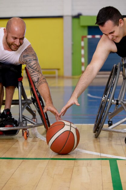 Menschen, die Sport mit Behinderungen treiben