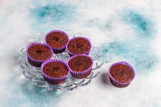 Mini-Schokoladen-Sufle-Cupcakes