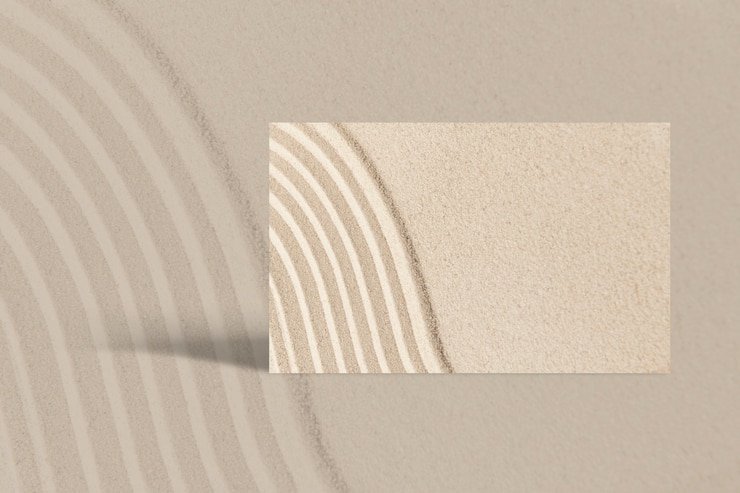 Kostenlose Foto minimale visitenkarte mit sandtextur im wellnesskonzept