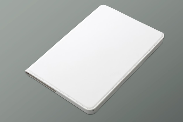 Kostenloses Foto minimalistisches foto einer leeren pro-tablet-hülle isoliert auf hellem hintergrund