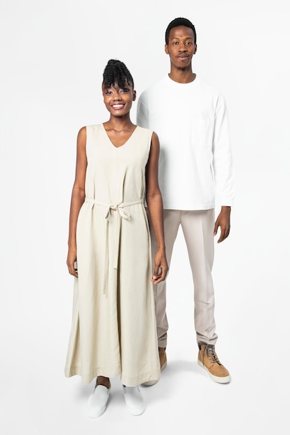 Minimalistisches Kleid und T-Shirt mit minimalistischer Kleidung für Männer und Frauen im Designbereich