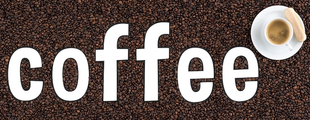 Mockup von Kaffeebohnen in Form des Wortes Kaffee und einer Tasse Espresso von oben