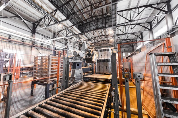 Moderne Betriebsanlagen-Montagelinie zur Herstellung von Glasfaser-Schwerindustriemaschinen Metallbearbeitungswerkstattkonzept