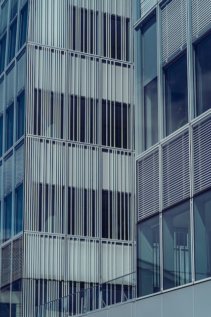 Moderne Bürogebäudefassade