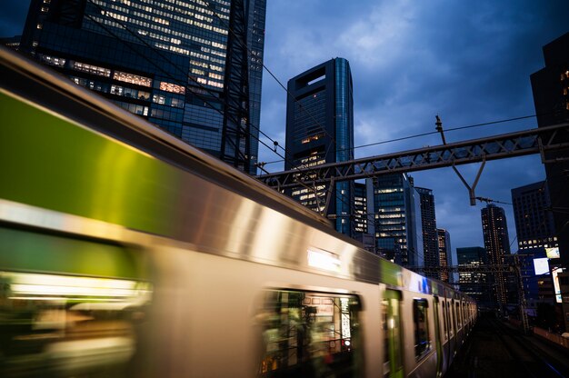 Moderner Tokio-Straßenhintergrund