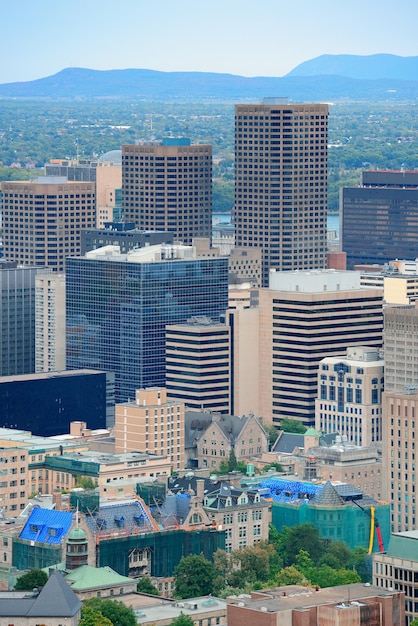 Kostenloses Foto montreal tagesansicht vom mont royal mit skyline der stadt