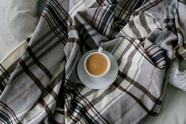 Morgens Kaffee im Bett