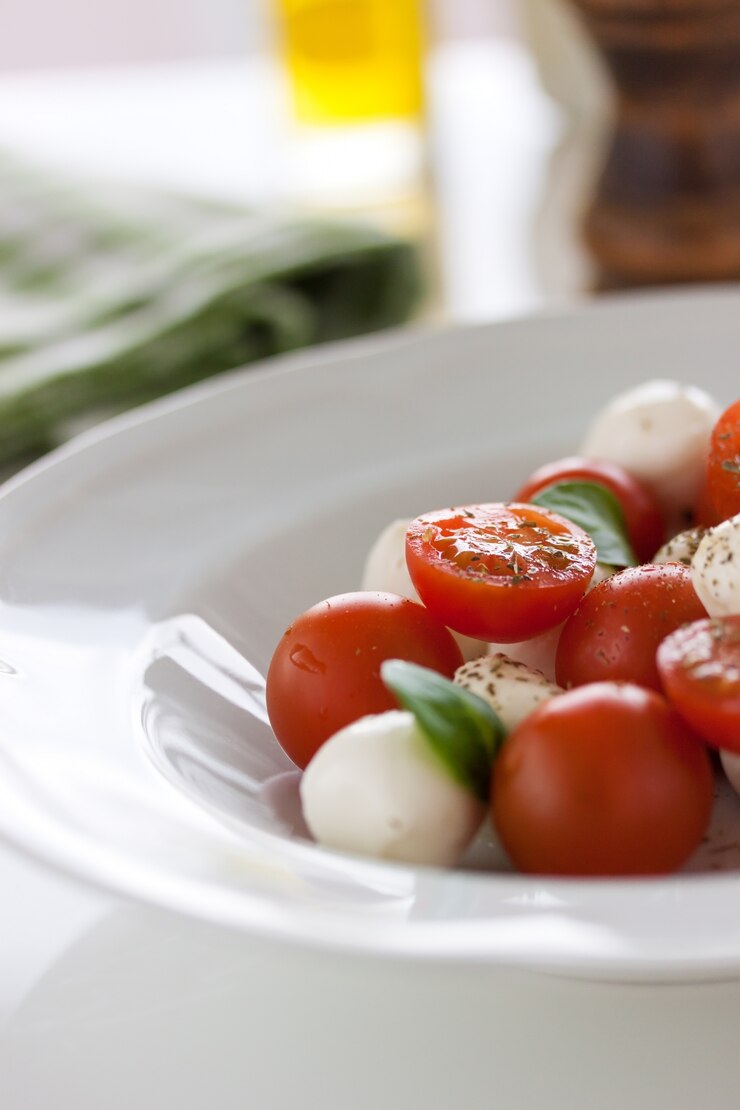 Kostenlose Foto mozzarella mit tomaten