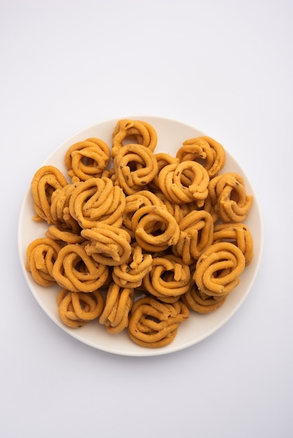 Murukku auch bekannt als Chakli südindischer traditioneller vegetarischer Snack