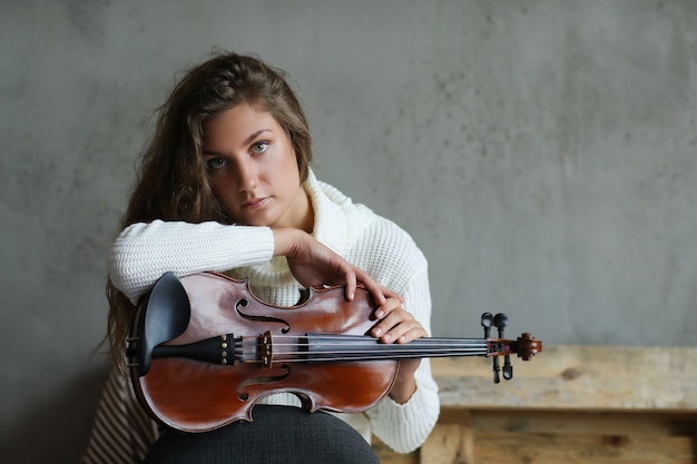 Musiker mit einem Instrument