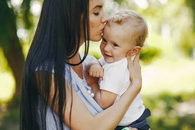 Mutter mit Sohn