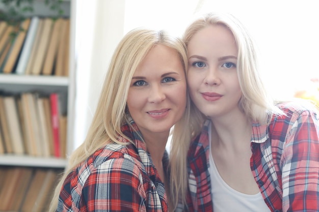 Kostenloses Foto mutter und tochter