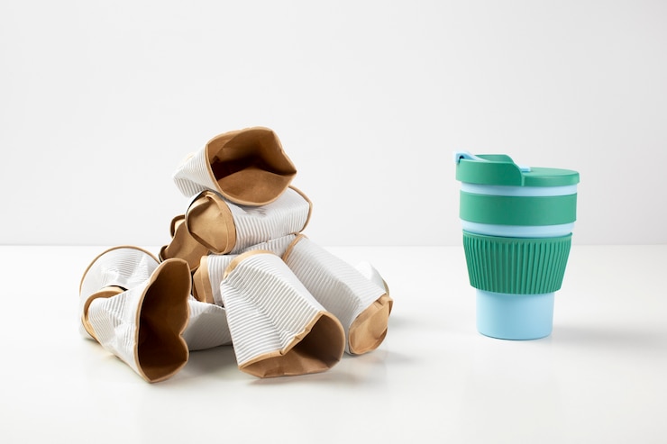 Kostenlose Foto nah dran an nachhaltigen trinkbecher-alternativen